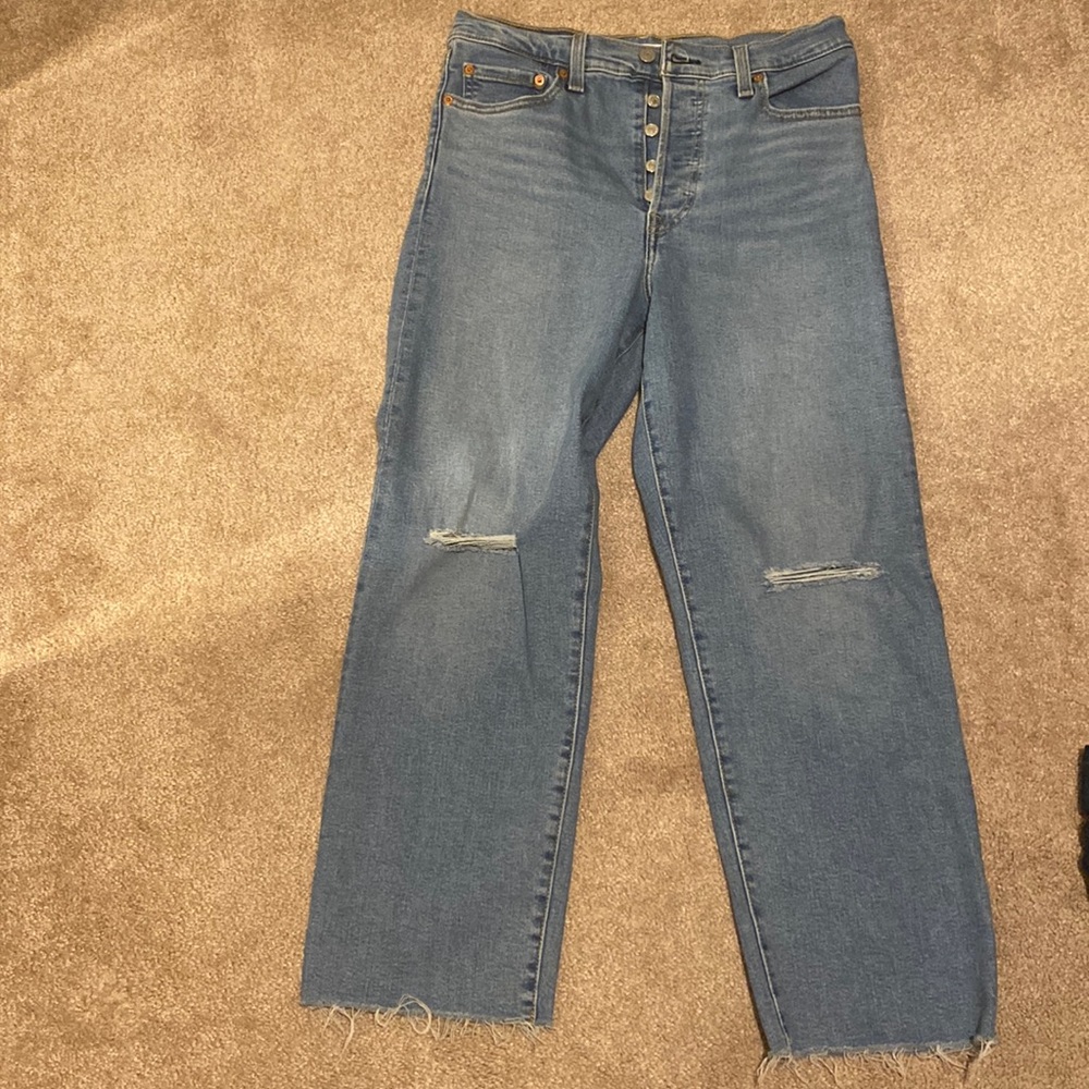 Levi’s Ribcage Straight Ankle Jeans, Fall trip- medium, Women’s size 28